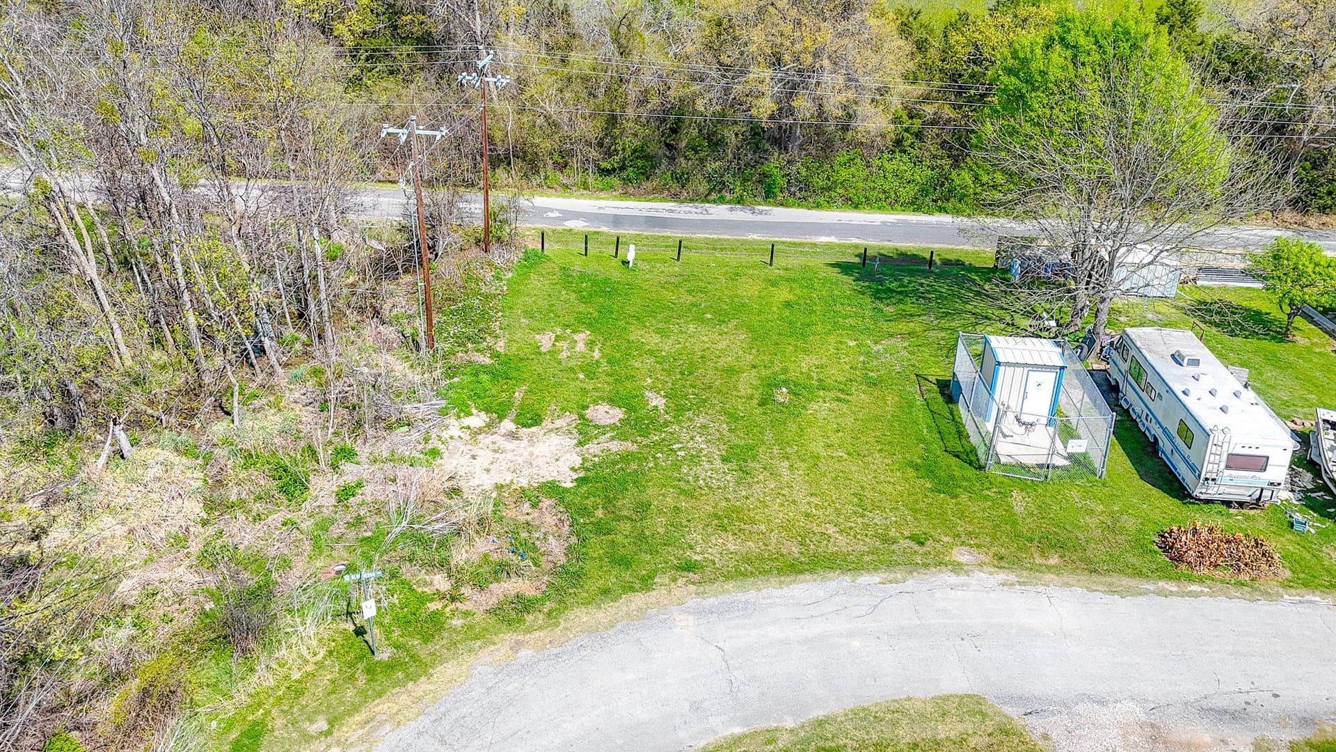 0.1 acres in Navarro County - photo 9