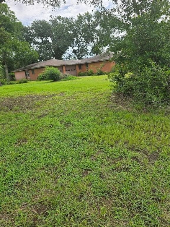2.05 acres in Austin County gallery image 2