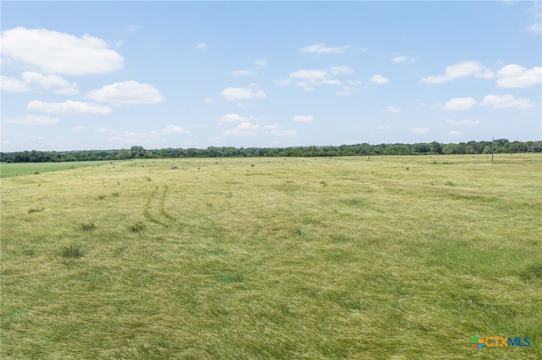 1.94 acres in Gonzales County - photo 13