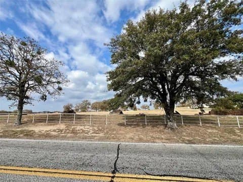 5.01 acres in Smith County - photo 5
