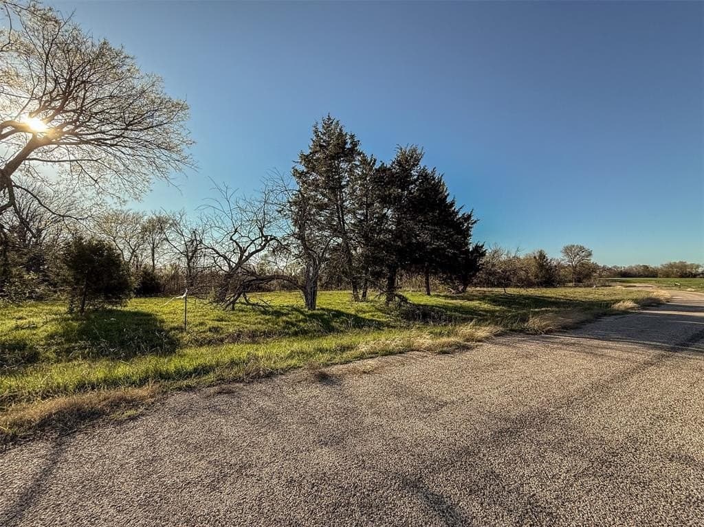 0.64 acres in Hunt County featured view