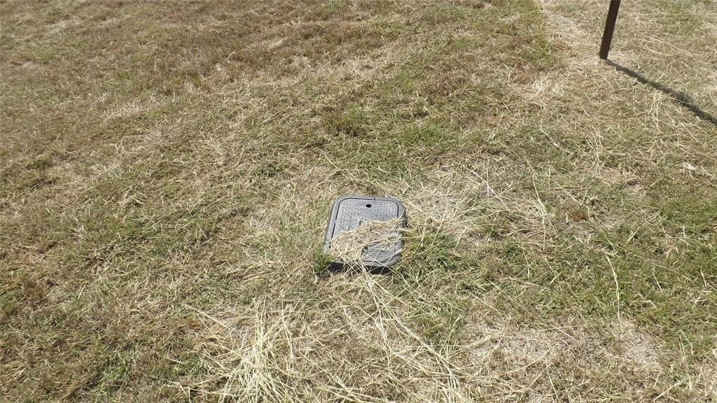 1.87 acres in Ellis County gallery image 3