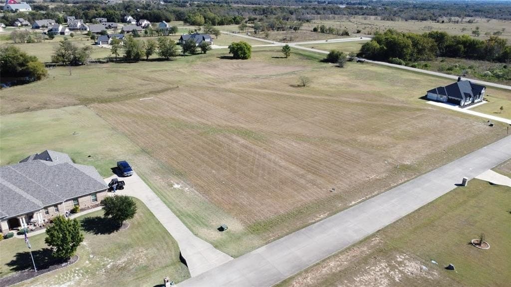 1.12 acres in Kaufman County gallery image 3