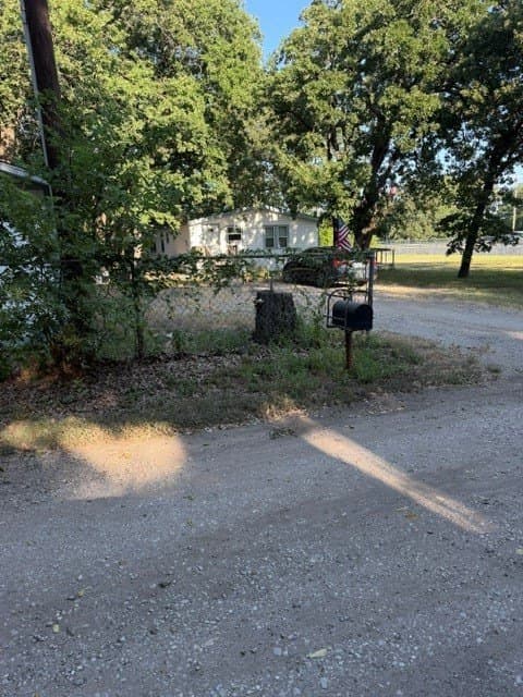 1 acres in Tarrant County - photo 3