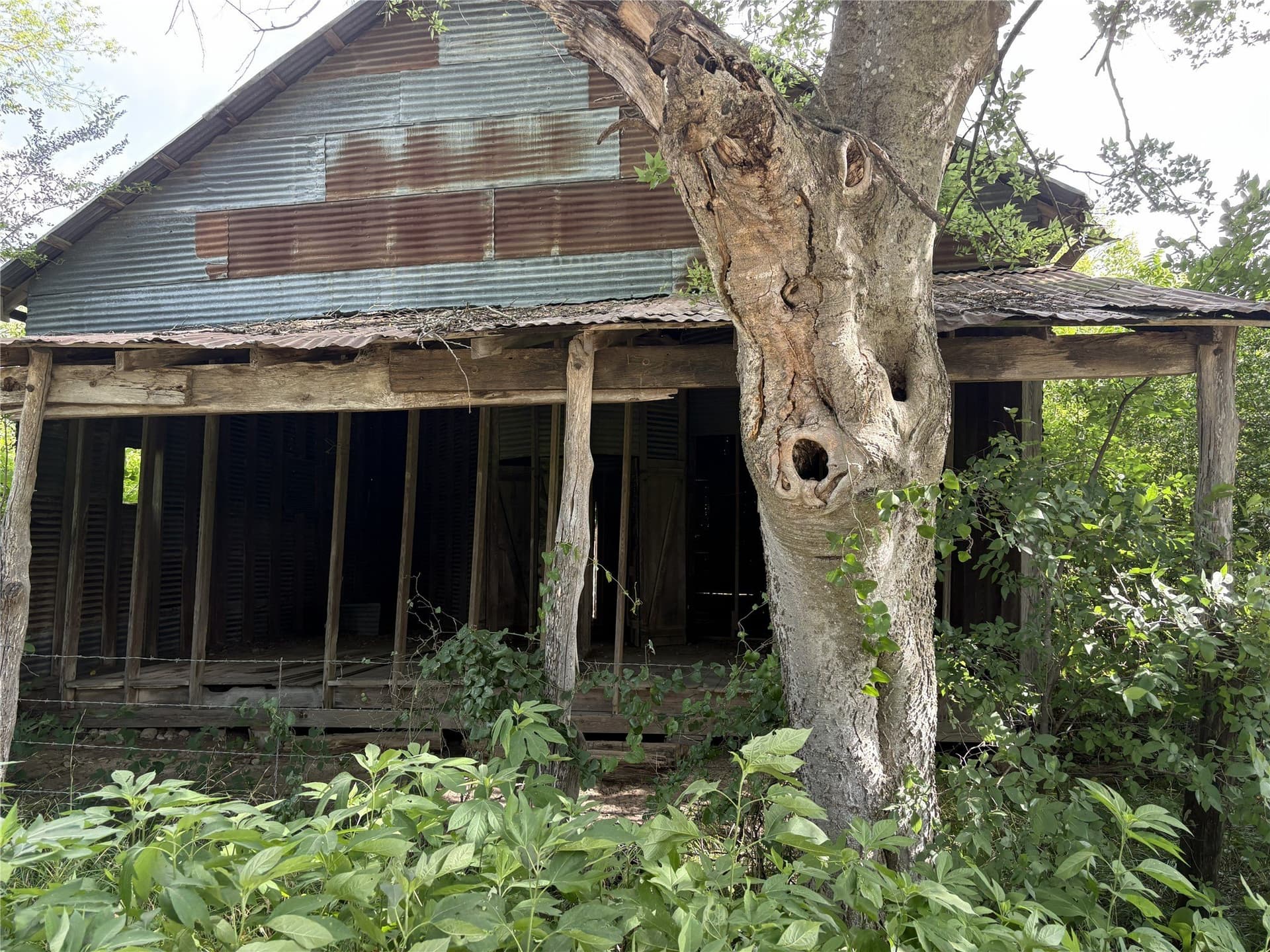 2.11 acres in Kaufman County gallery image 3