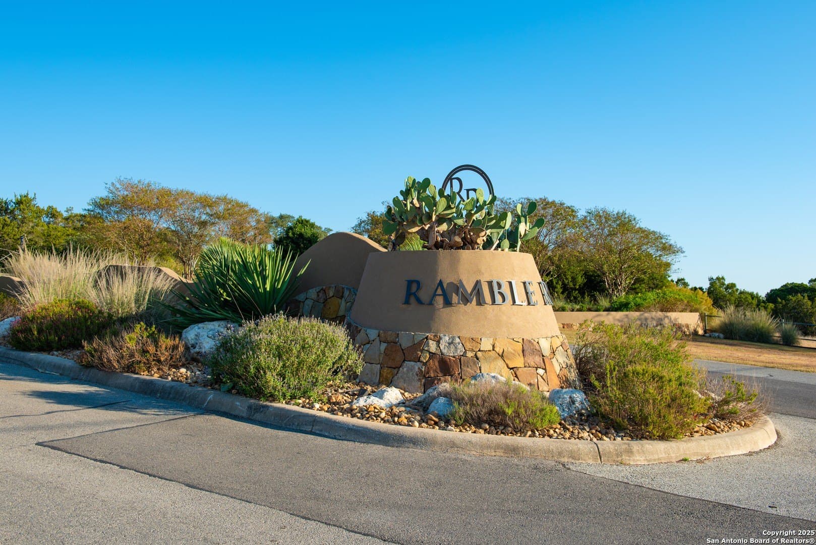 1.42 acres in Comal County - photo 38