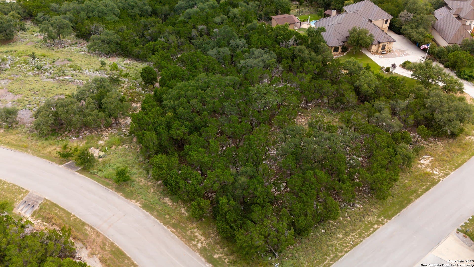 1.42 acres in Comal County - photo 8