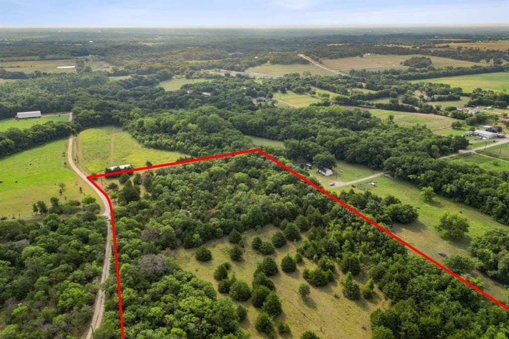 4.5 acres in Grayson County gallery image 2