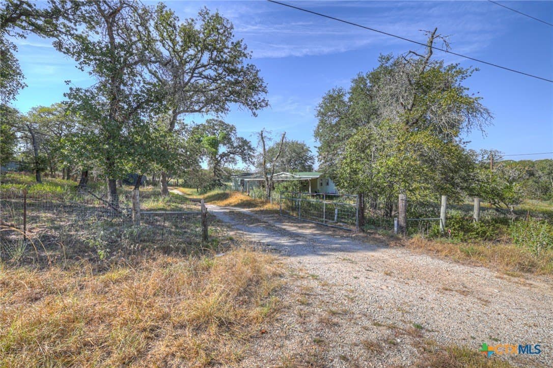 6.68 acres in Guadalupe County - photo 23