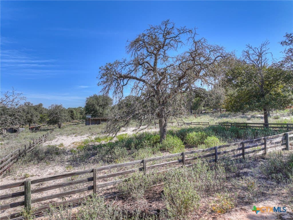 6.68 acres in Guadalupe County - photo 10
