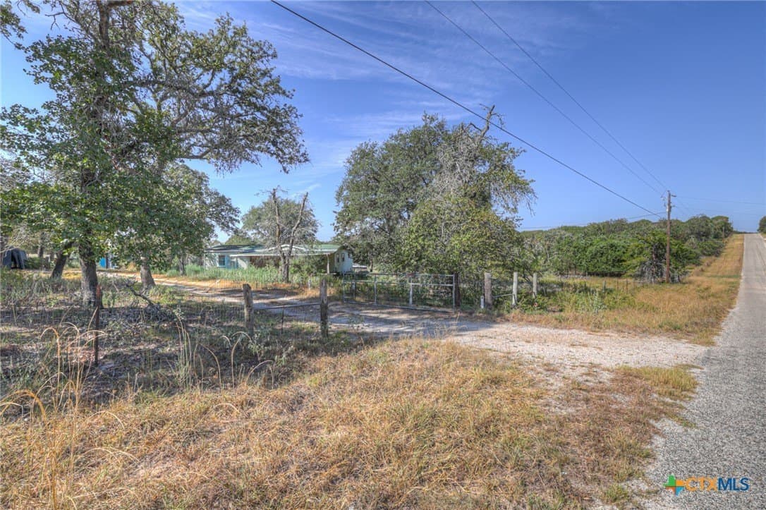6.68 acres in Guadalupe County - photo 22
