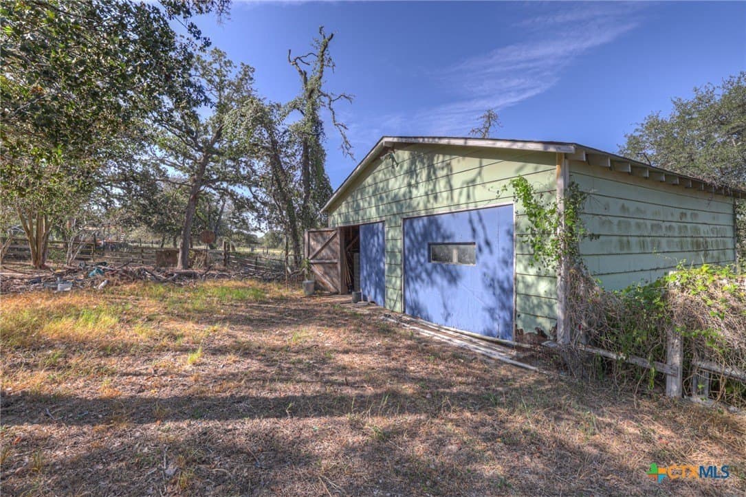 6.68 acres in Guadalupe County - photo 8