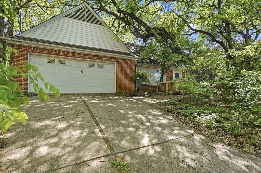 0.24 acres in Tarrant County gallery image 3