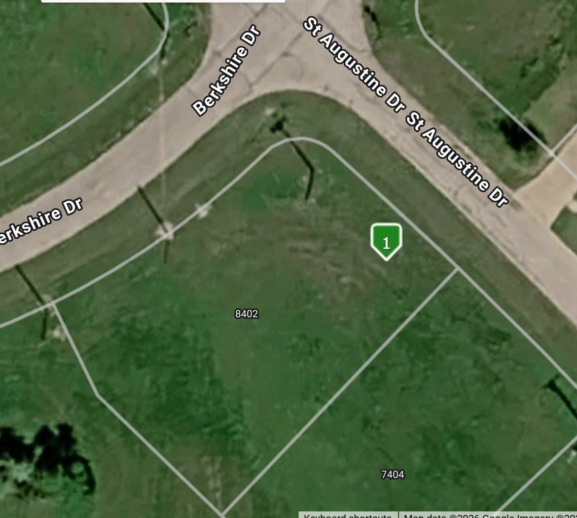 0.4 acres in Johnson County - photo 2