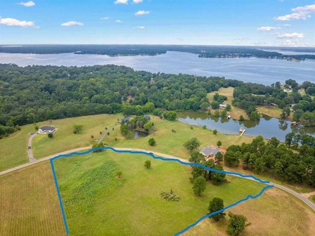 2.58 acres in Camp County gallery image 4