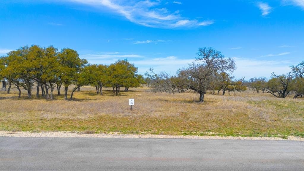 5.44 acres in Gillespie County