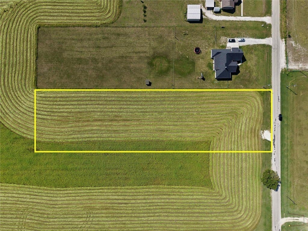 1.89 acres in Johnson County - photo 6