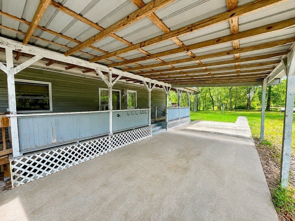 7 acres in Colorado County gallery image 4