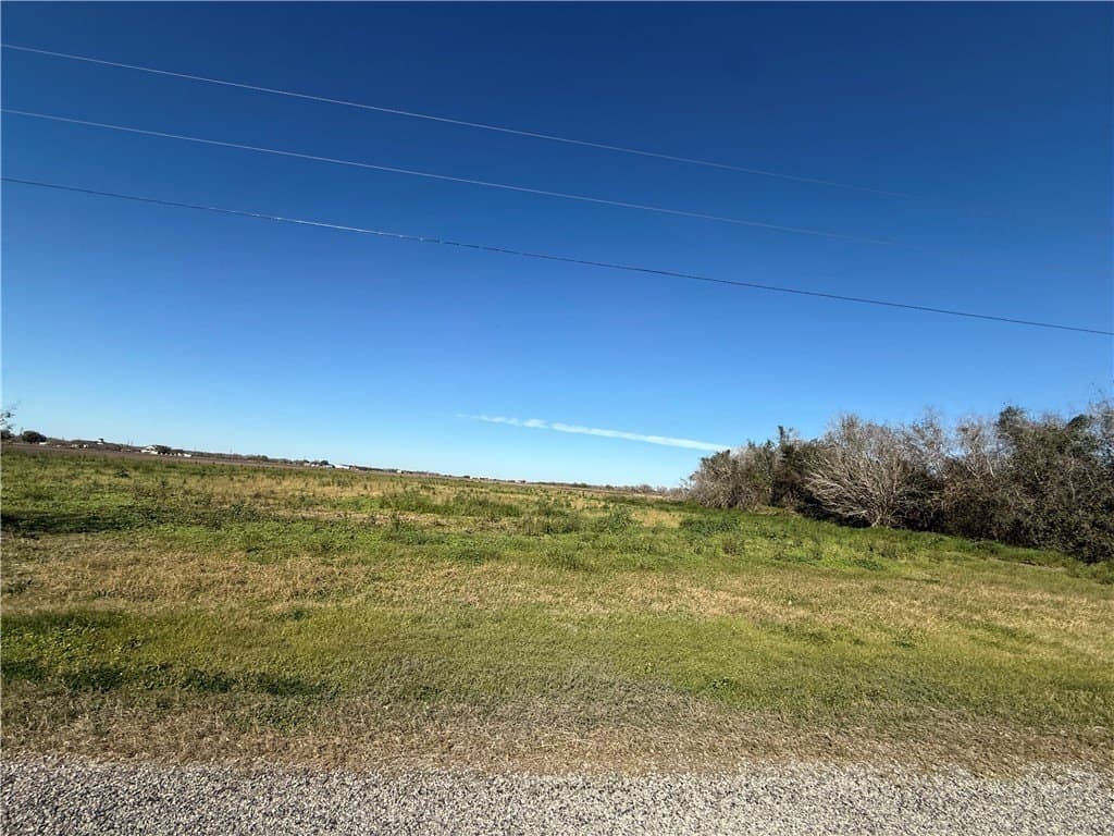 5.01 acres in San Patricio County