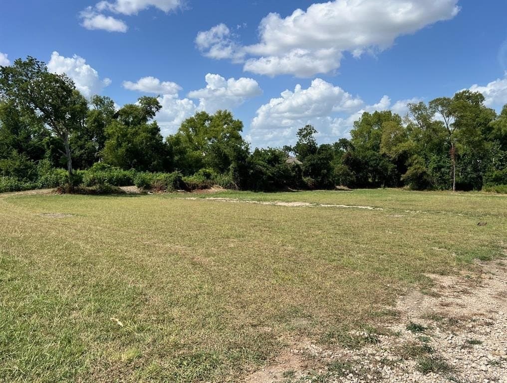 1 acres in McLennan County gallery image 3