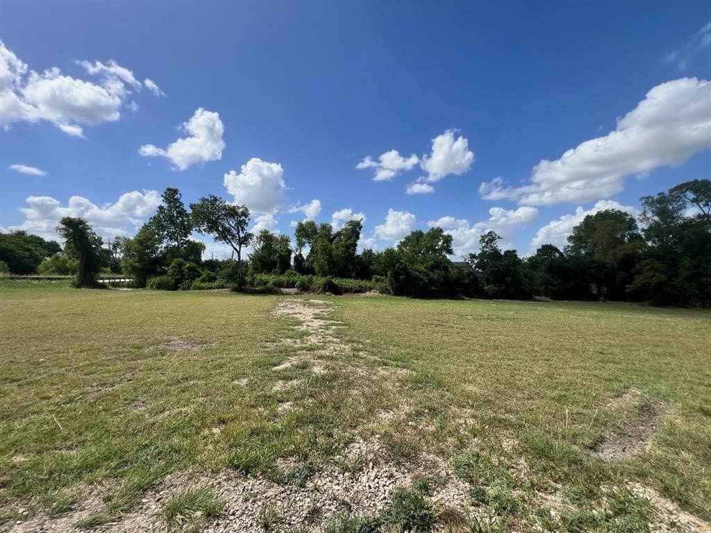 1 acres in McLennan County gallery image 4