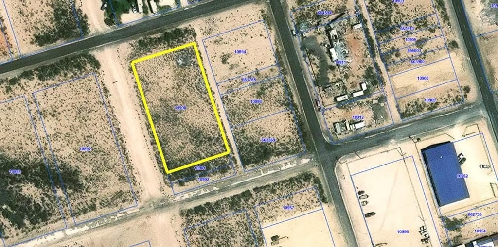 0.8 acres in Ward County