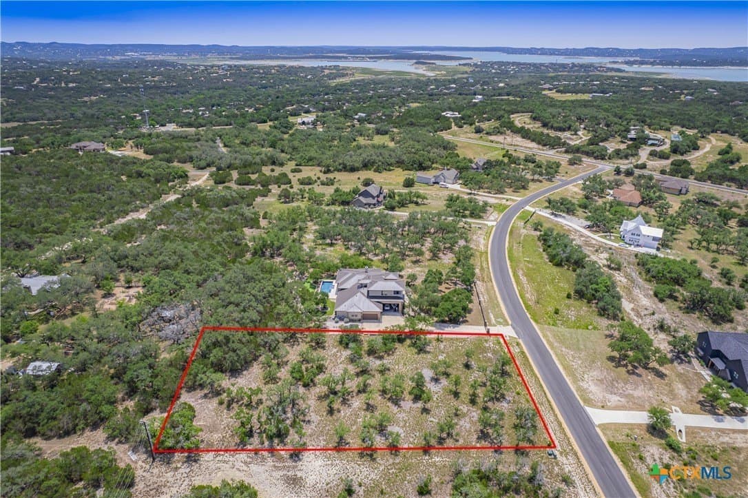 1.04 acres in Comal County