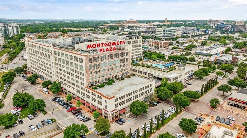 10.68 acres in Tarrant County gallery image 2