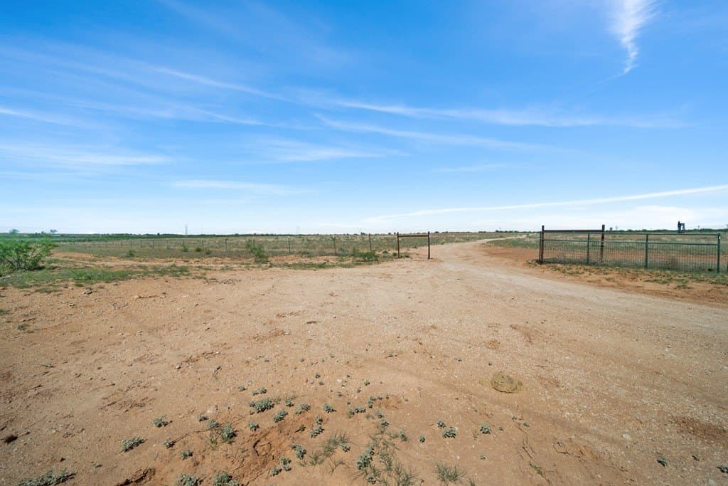 215.59 acres in Howard County - photo 31