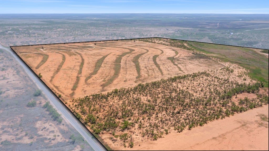 215.59 acres in Howard County - photo 12