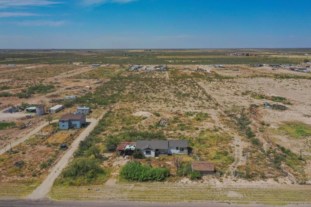 4.7 acres in Ector County - photo 3