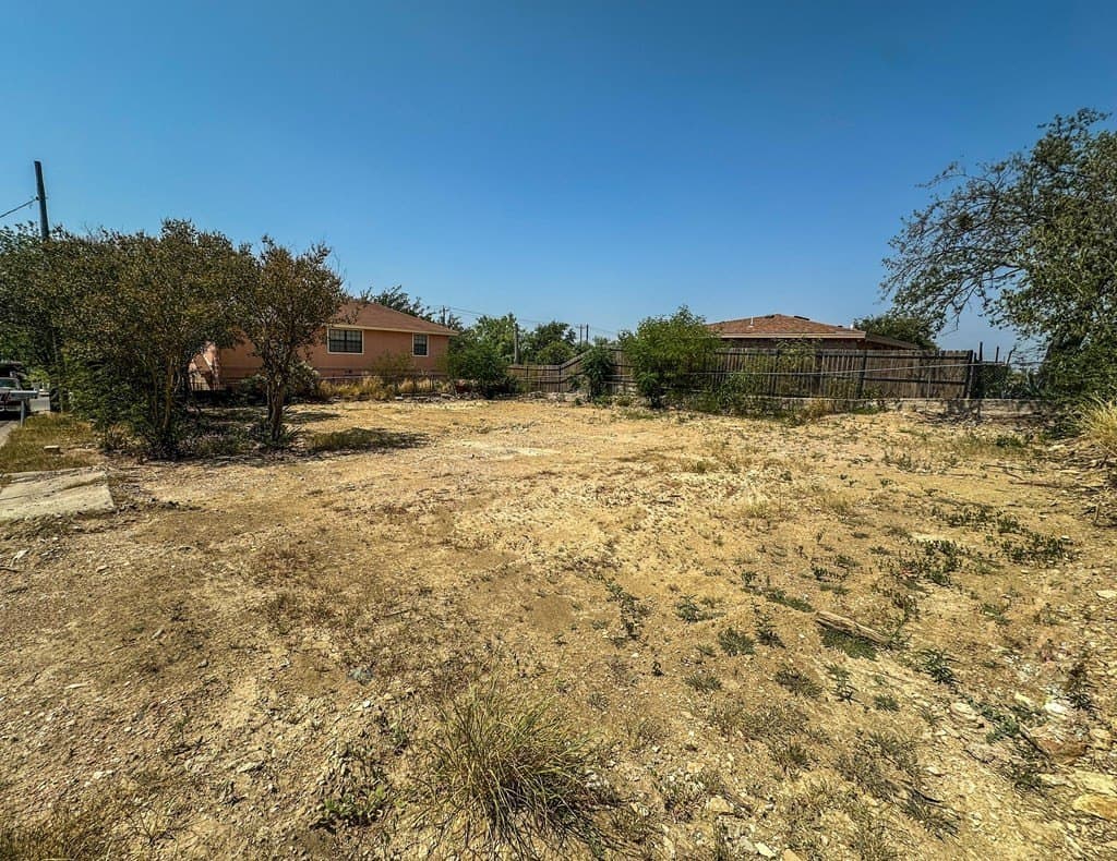 0.11 acres in Maverick County gallery image 3
