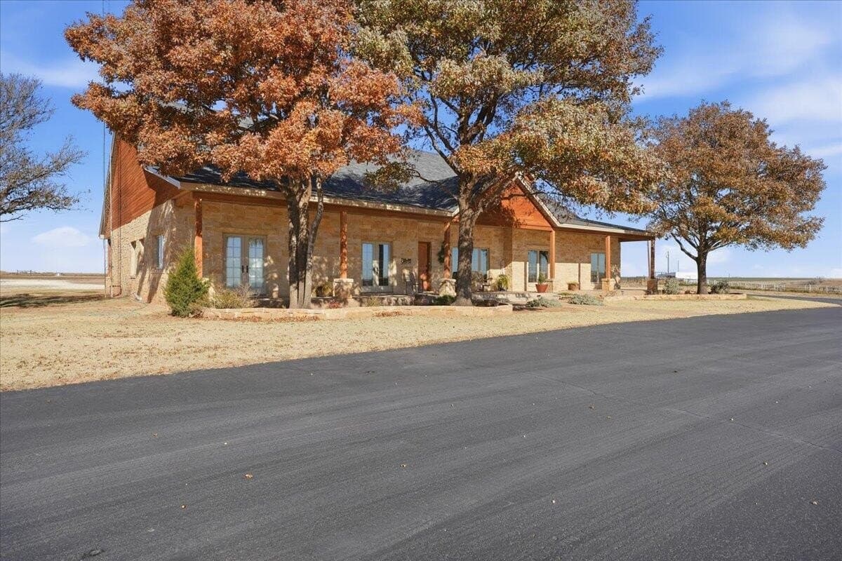 81 acres in Lamb County gallery image 3