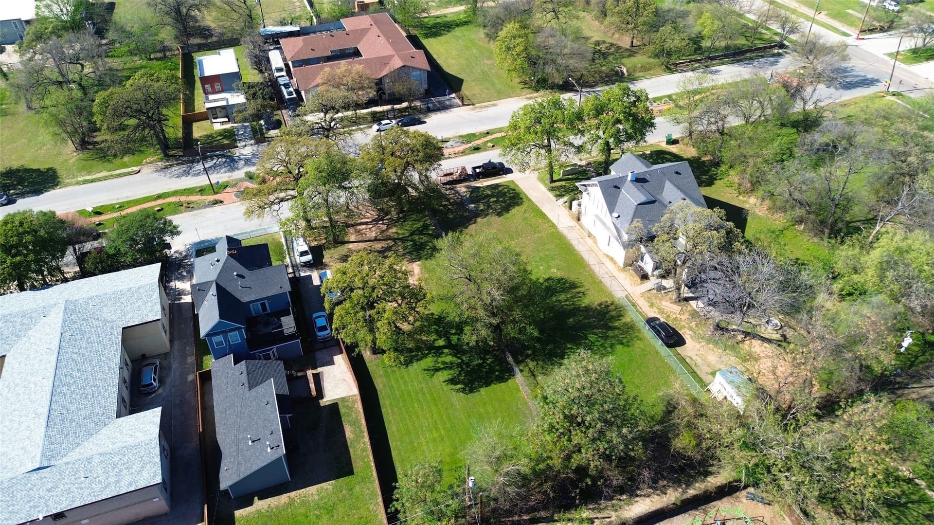 0.25 acres in Dallas County - photo 16