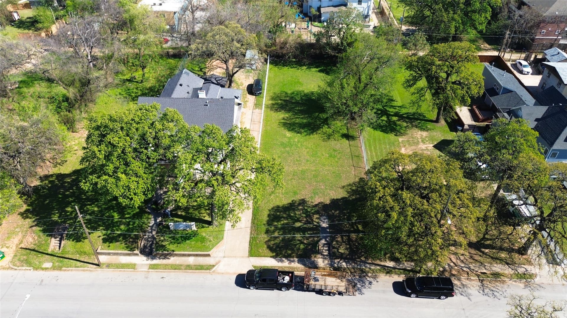 0.25 acres in Dallas County - photo 2