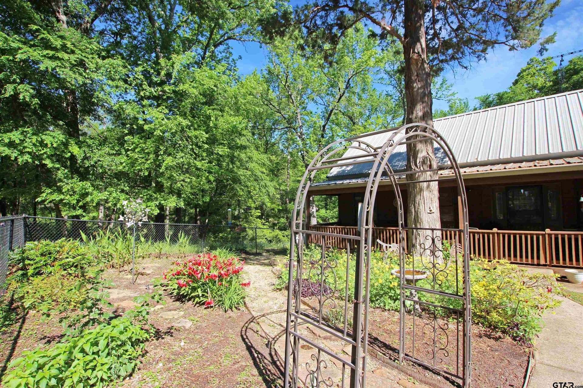 13.12 acres in Smith County gallery image 3