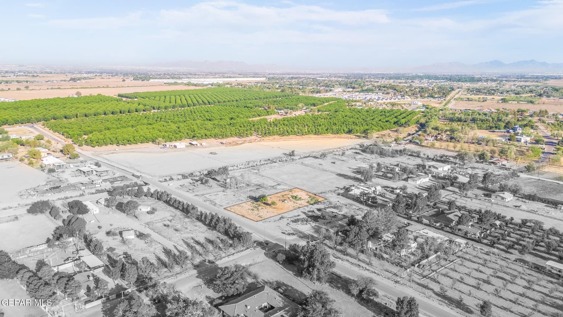0.56 acres in El Paso County gallery image 4
