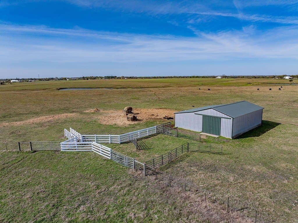 83.31 acres in Fayette County gallery image 2