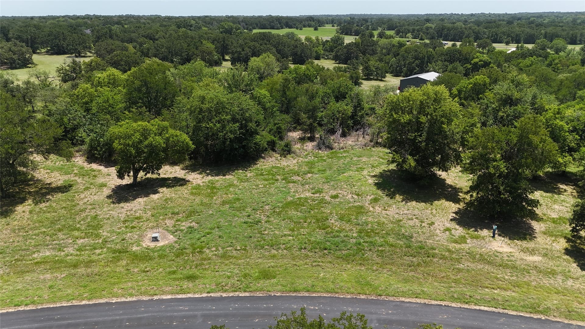 1.01 acres in Navarro County gallery image 3