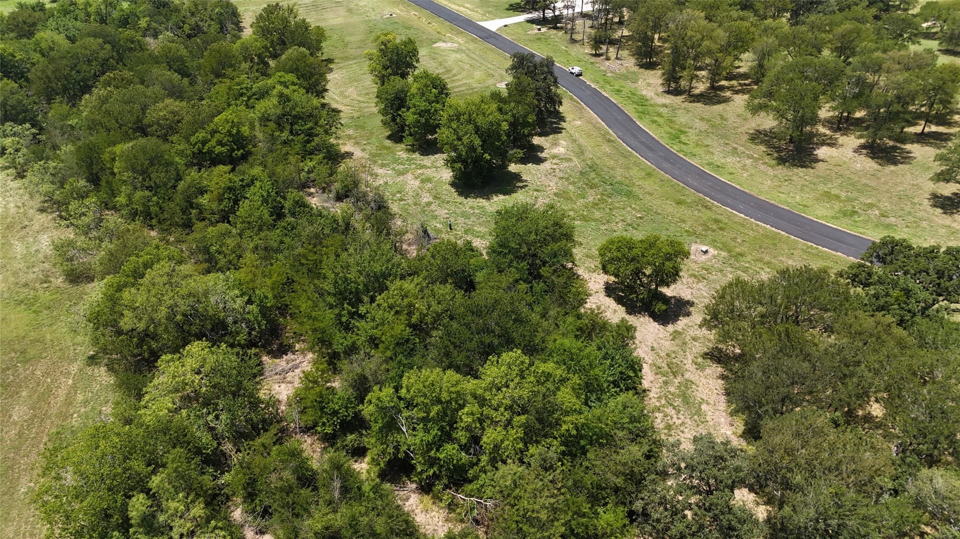 1.01 acres in Navarro County - photo 11
