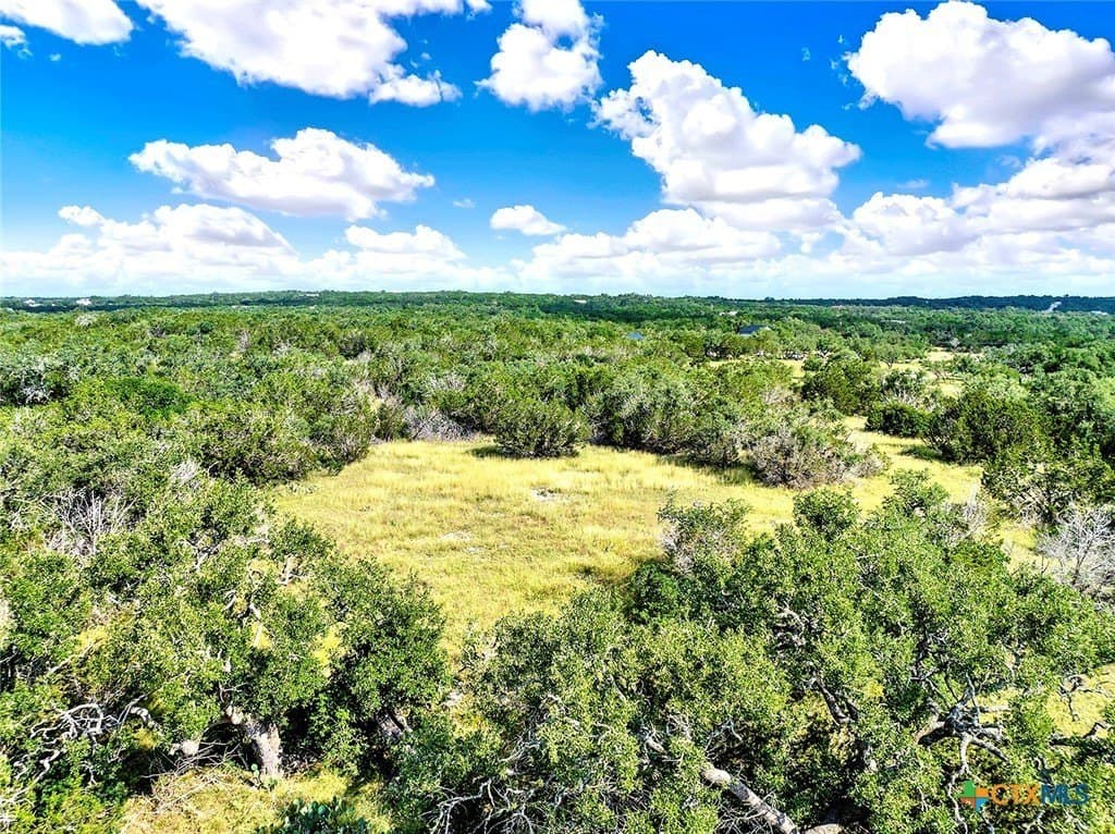 20.11 acres in Hays County