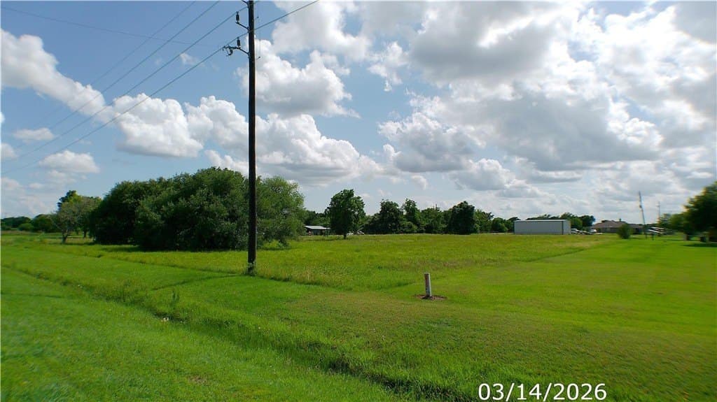 2.23 acres in AUSTIN County