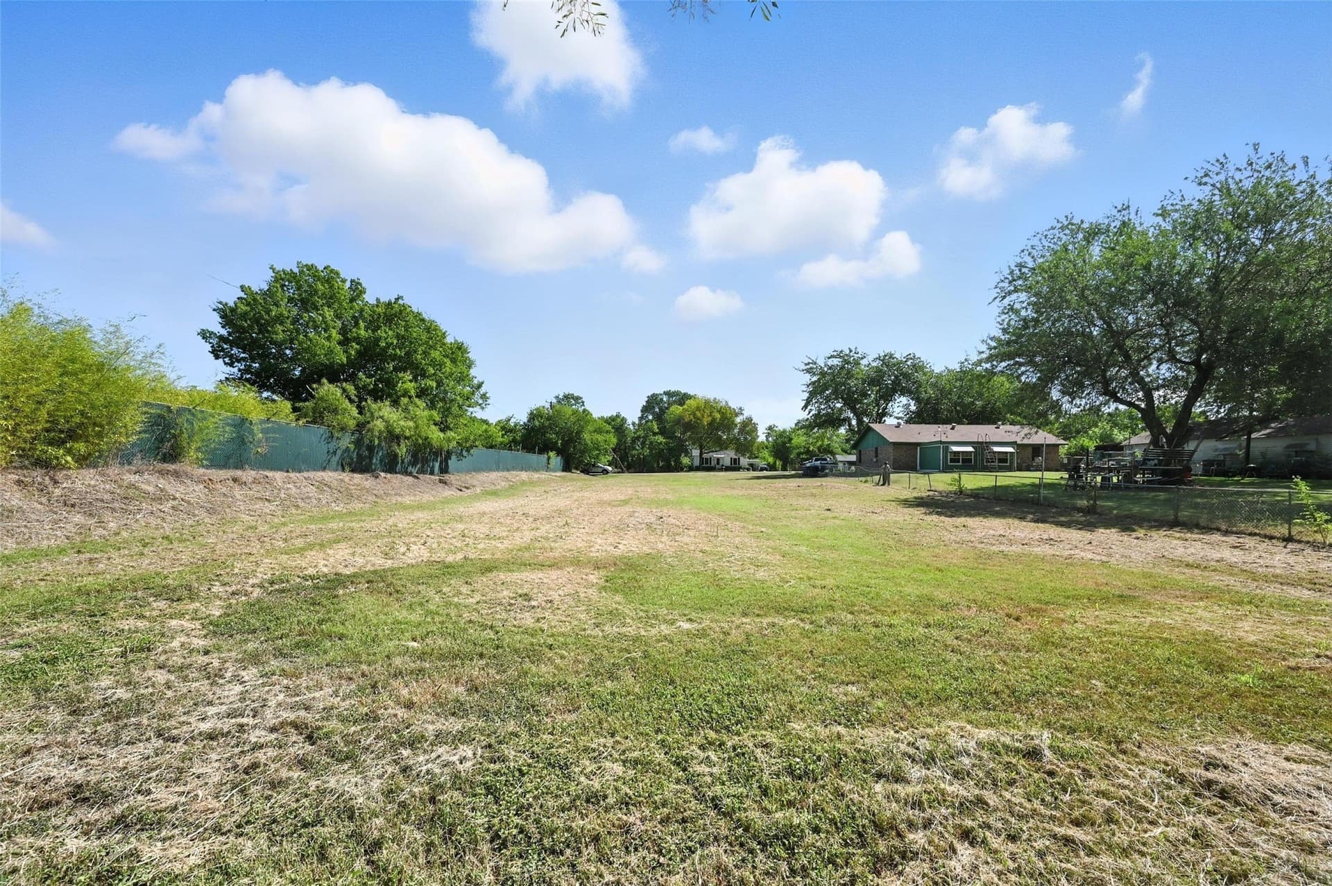 0.34 acres in Dallas County gallery image 4