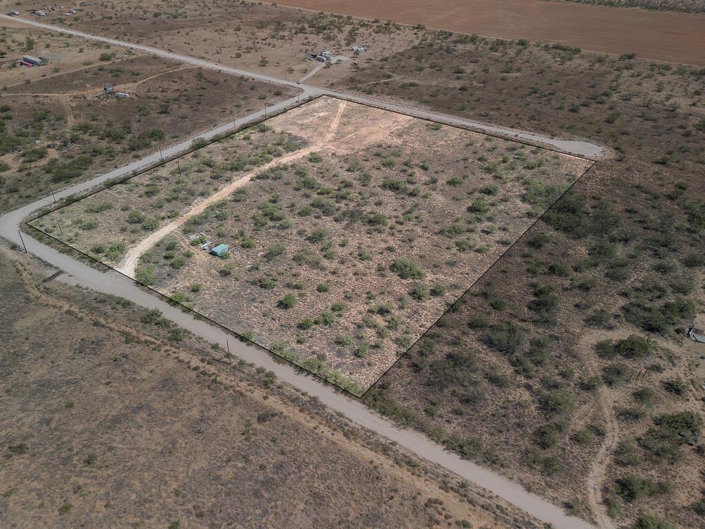 11.36 acres in Howard County - photo 8