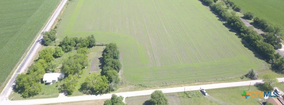 10.5 acres in Williamson County