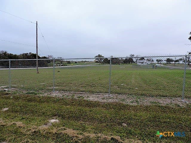 0.2 acres in DeWitt County - photo 3