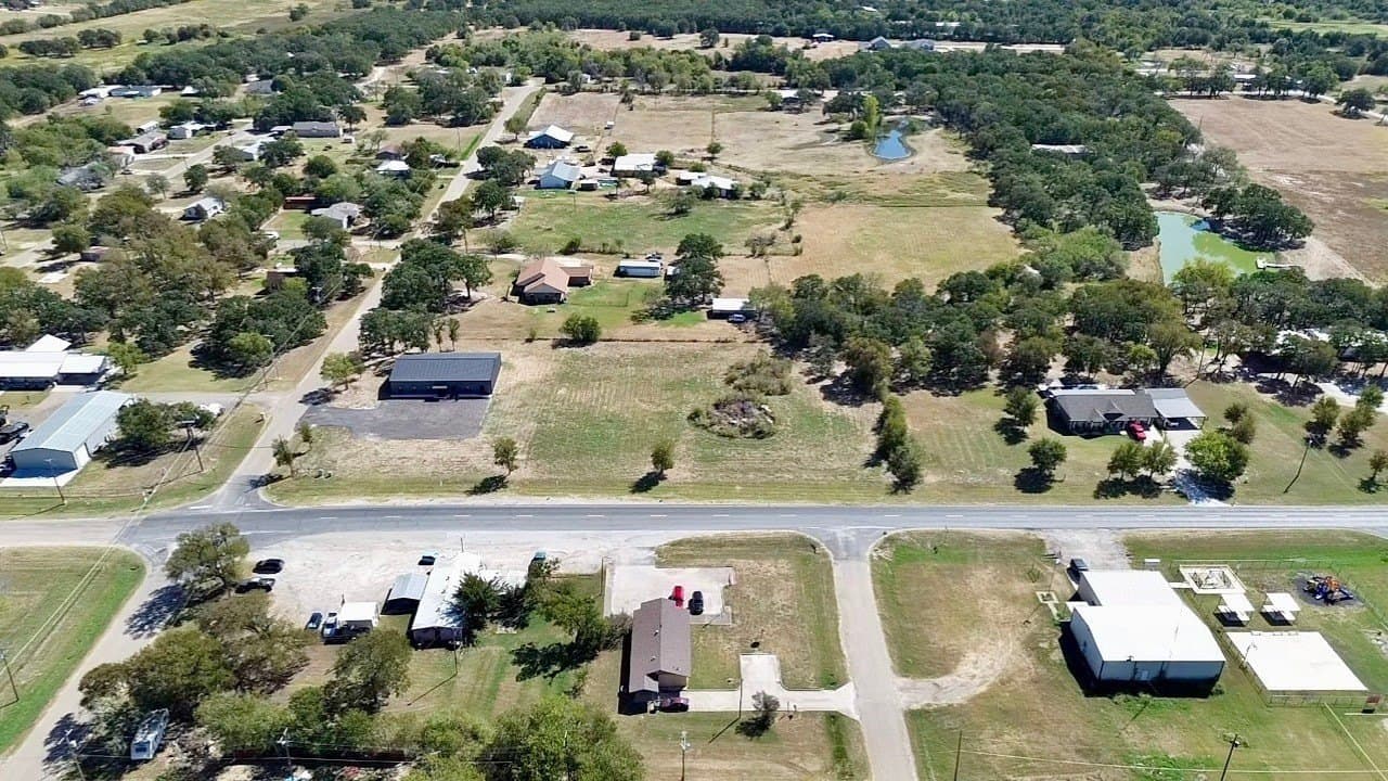 1.72 acres in McLennan County - photo 4