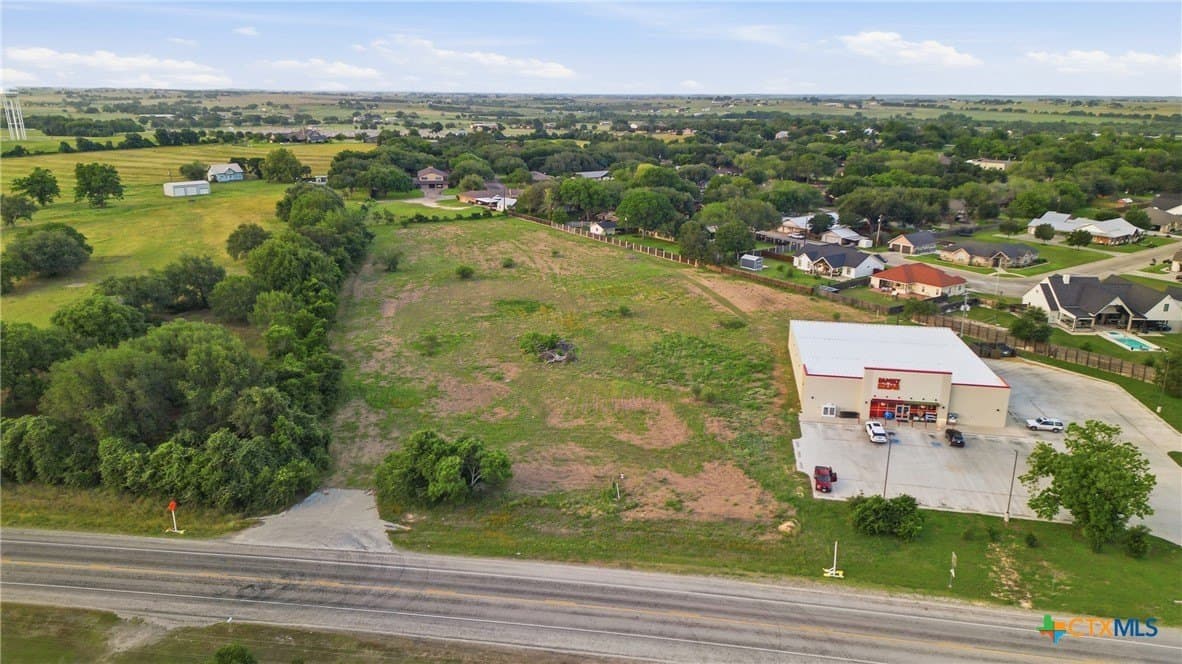 4.23 acres in Lavaca County gallery image 3