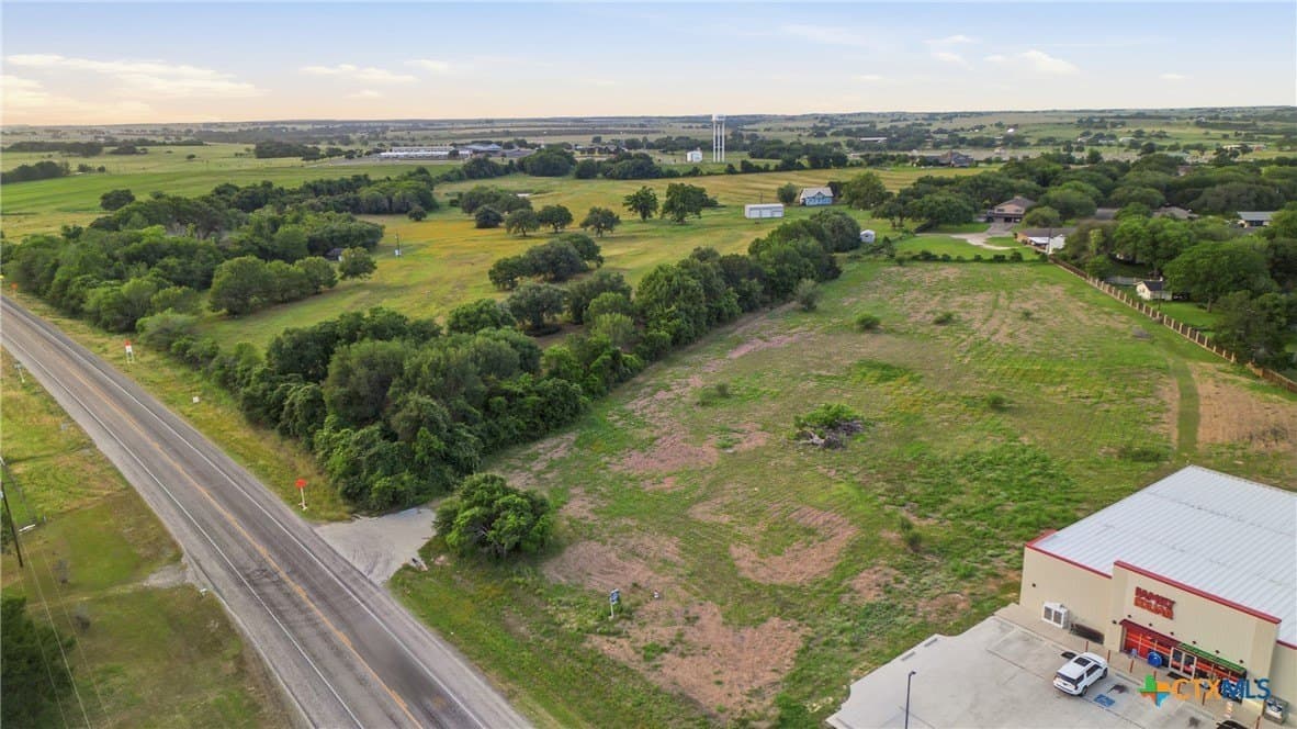 4.23 acres in Lavaca County gallery image 2