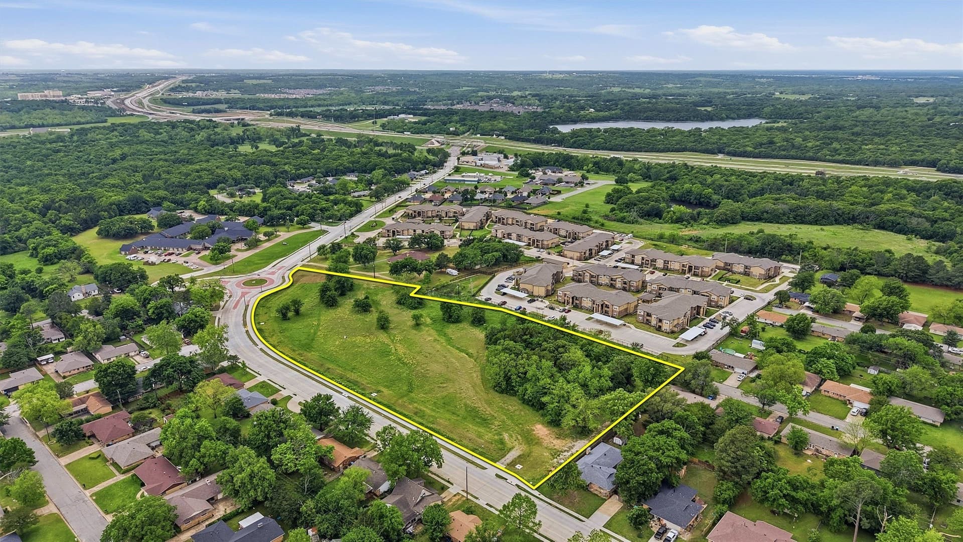 5.59 acres in Grayson County gallery image 3